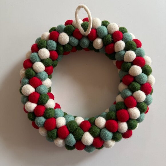 COPY - Trader Joe's 10" Felt Christmas Wreath - NWOT - Picture 3 of 4